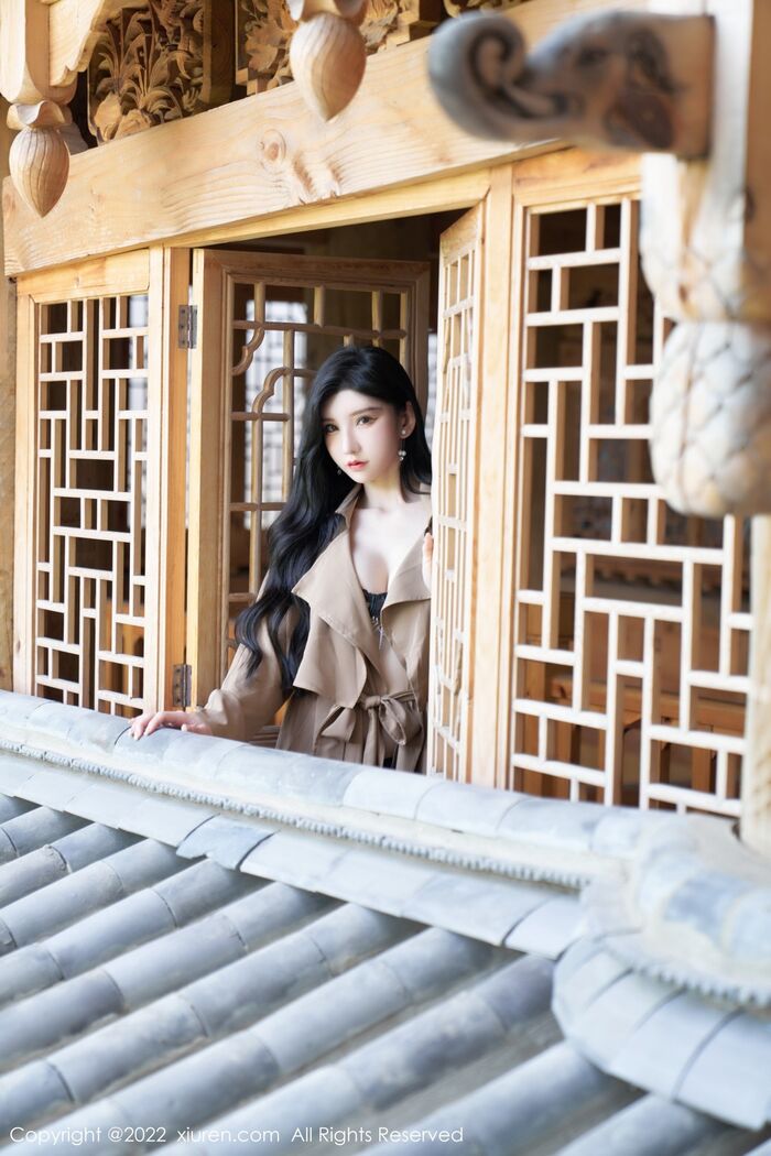 XiuRen第5469期_goddess 周于希 Sally deapricot color 风衣露黑色蕾丝内衣配蕾丝吊袜诱惑Photo 75P 9th image