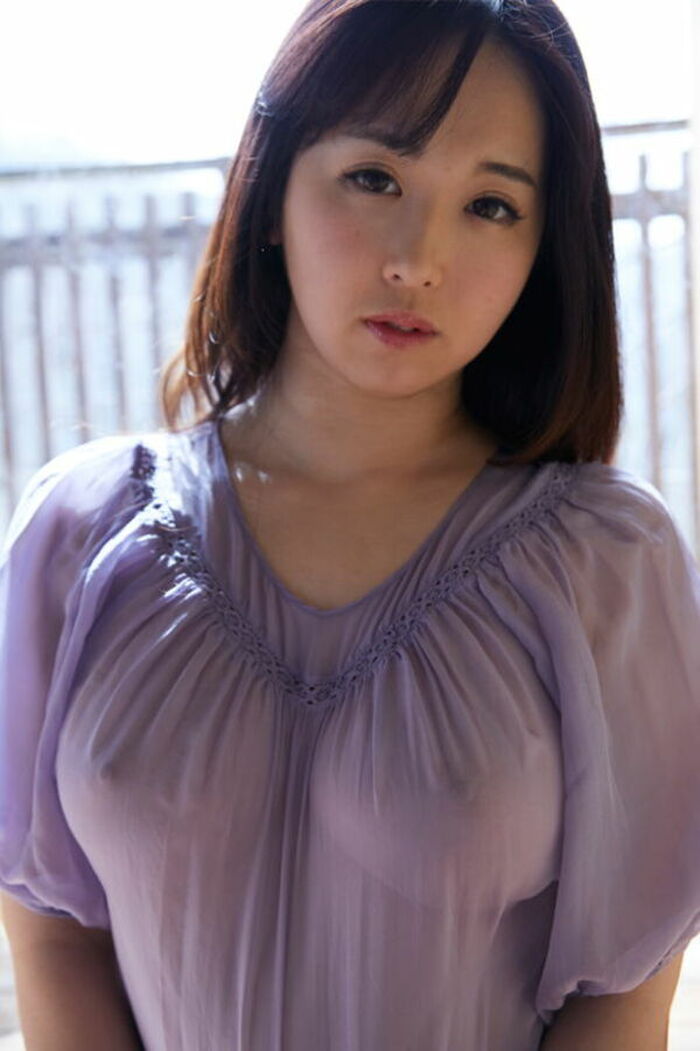 165 images of Ueda Milky Elo! Deca Ass Whiplash Gradle's Rich Skébé Body Gravure Summary 34th image