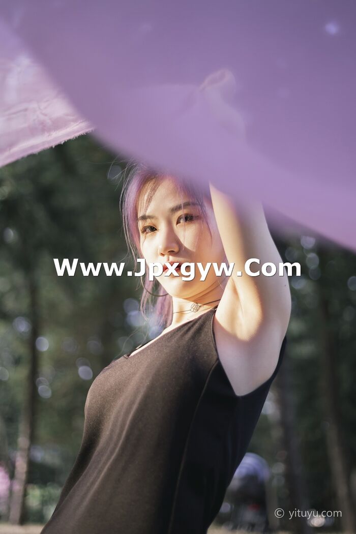 [艺图语] Vol.009_长发美女户外不受束缚主题阳光下吊带长裙烈焰红lip妩媚Photo 32P 16th image