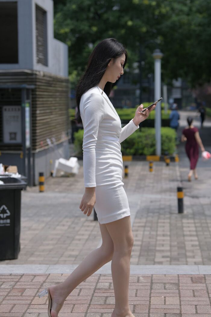 MoJing 魔镜街beat No.137 Street photo of beauty in white uniform C 25th image