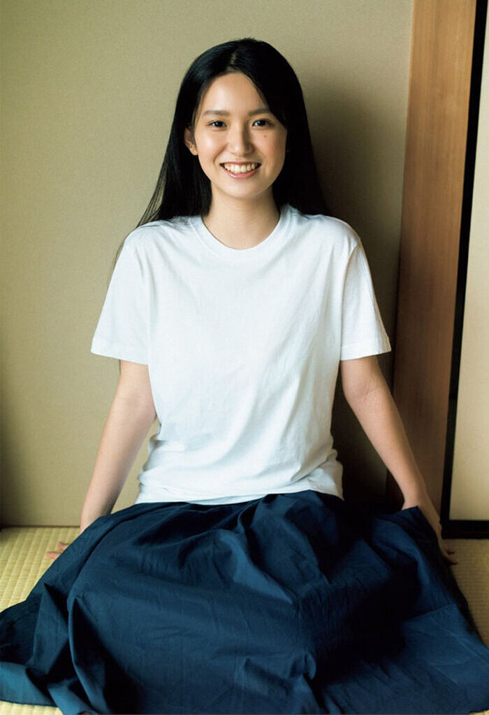 19-year-old new actress Momo-chan's freshly arrived fresh beautiful body in Tokyo! 3th image