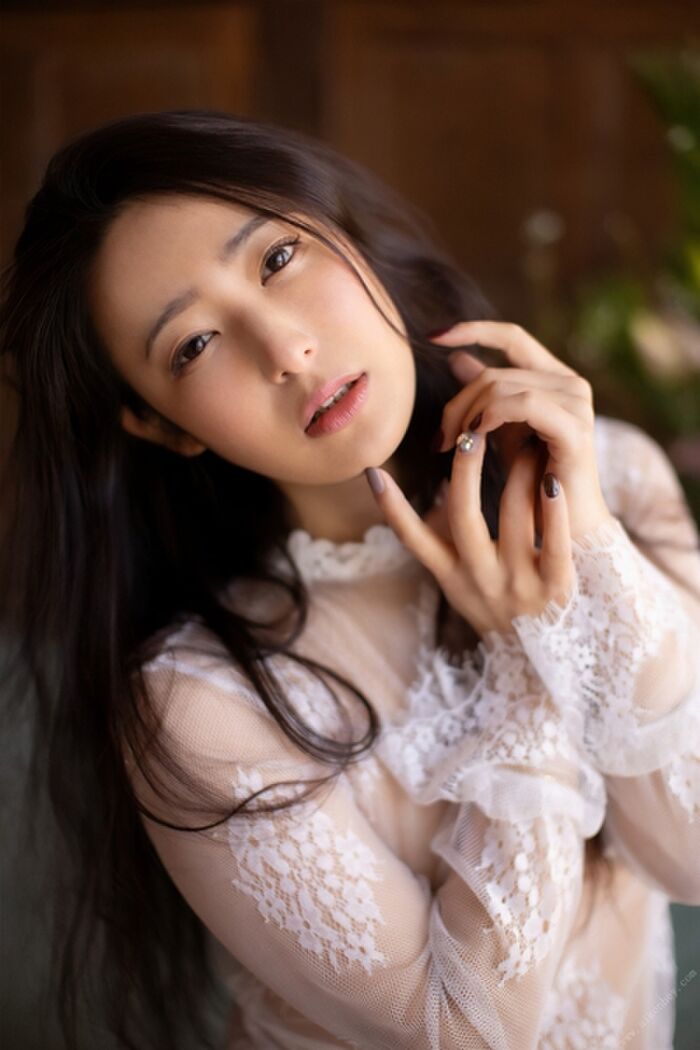 【292 high-quality erotic images of Suzu Matsuoka】 D-cup Japanese style beauty undressing nude gravure 41th image