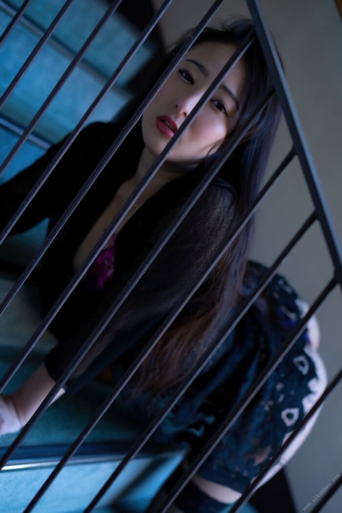 【292 high-quality erotic images of Suzu Matsuoka】 D-cup Japanese style beauty undressing nude gravure 47th image