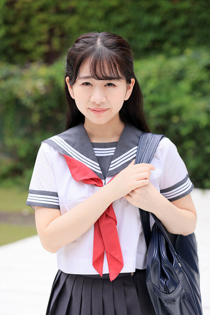 はち切れんばかりの笑顔がカワイイ清純アイドル吉本麻里、初着エロで同性相手に美アナルを攻められまくるww 9th image