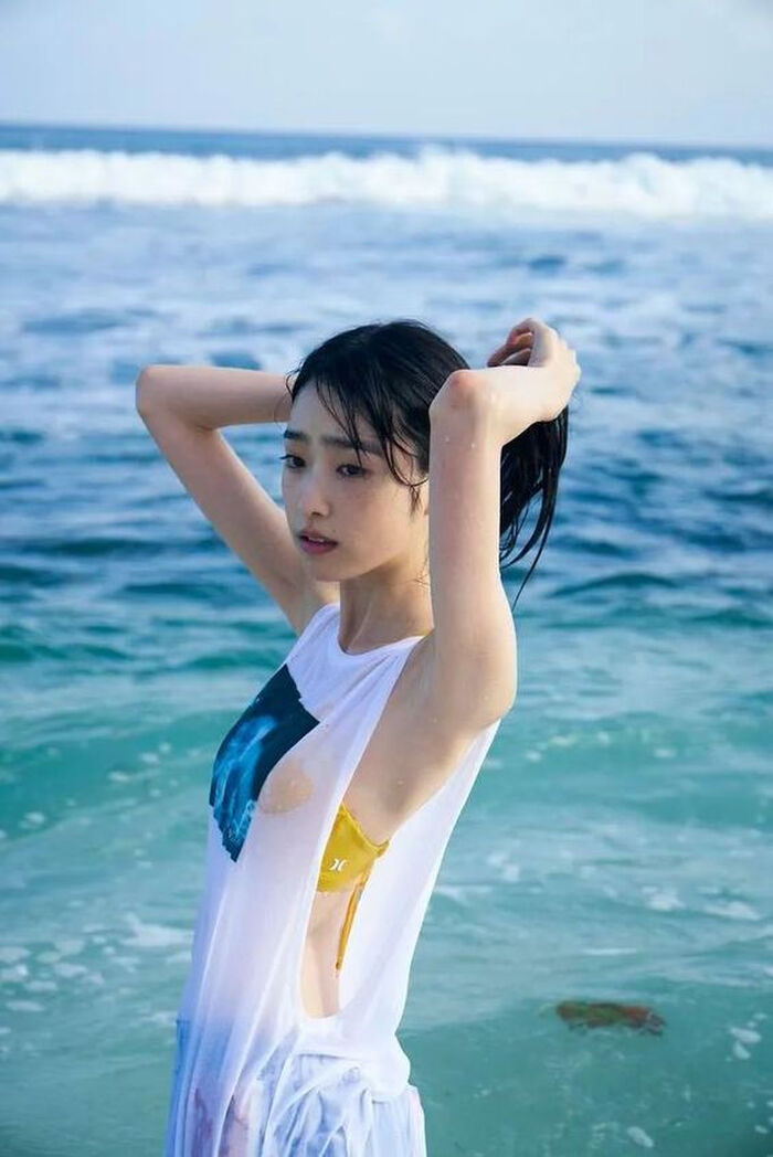 【Image】Hikaru Takahashi lifts ban on wearing underwear! From the 2nd photo book 'Adorable' of the two-sword style actress, the first swimsuit &amp; underwear cut of life is released in the week pre-show! 17th image