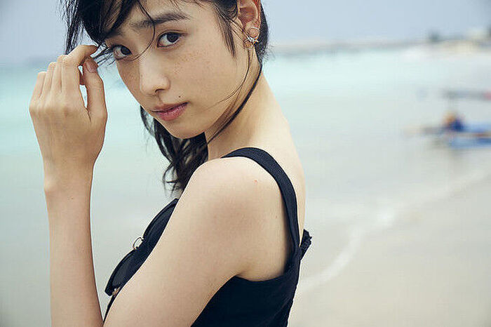 【Image】Hikaru Takahashi lifts ban on wearing underwear! From the 2nd photo book 'Adorable' of the two-sword style actress, the first swimsuit &amp; underwear cut of life is released in the week pre-show! 23th image
