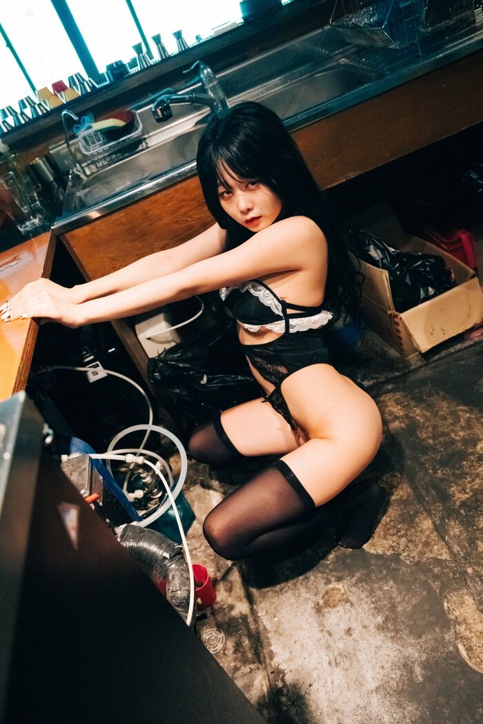 Loozy Zia 지아 - SM Bar A 45th image