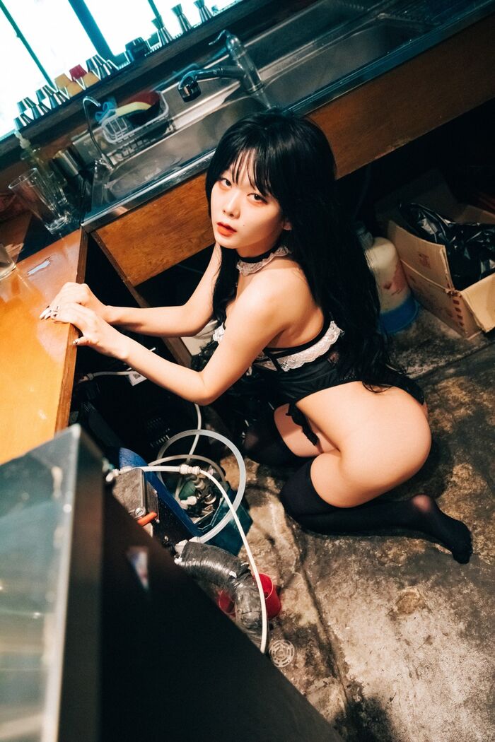 Loozy Zia 지아 - SM Bar A 46th image