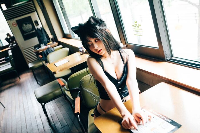 Loozy Zia 지아 - SM Bar A 64th image