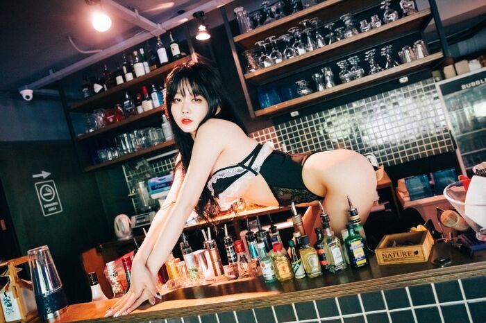 Loozy Zia 지아 - SM Bar A 9th image
