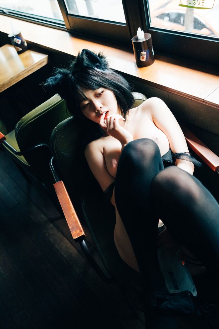 Loozy Zia 지아 - SM Bar A 99th image