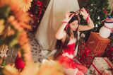 Coser sister 子蜜蜜子圣诞主题私房性感红色情趣连体衣配红丝网袜秀惹火身材诱惑Photo 42P
