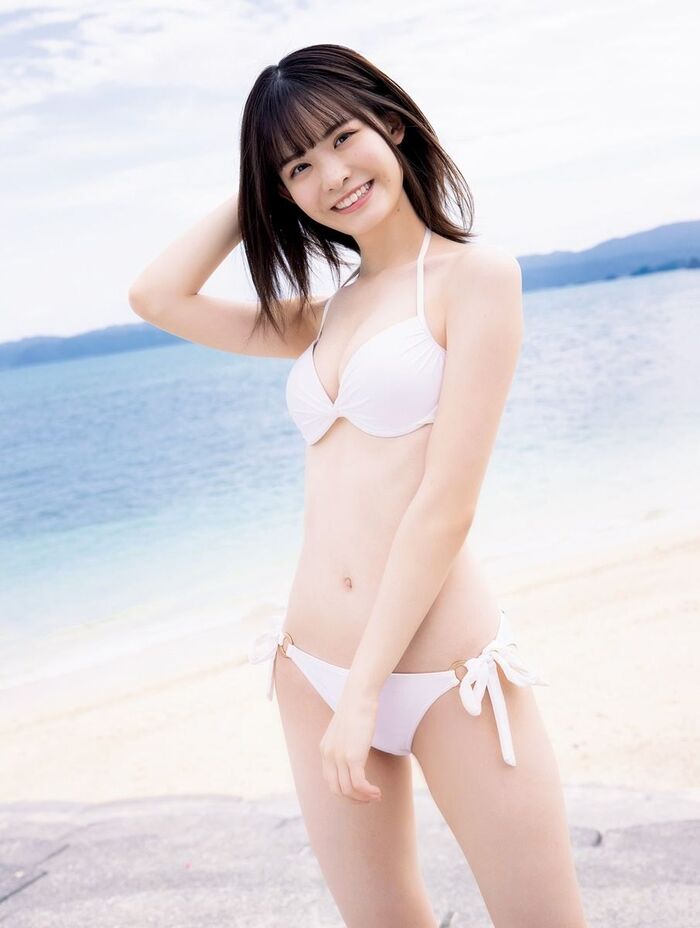 The first Miss SPA! Yamamoto Sugi, the swimsuit gravure image is too sexy ww The face is overwhelmingly cute, but the beauty who has not sold yet shows off the bewitching beauty in 'Shun Shooting Girl'! 10th image