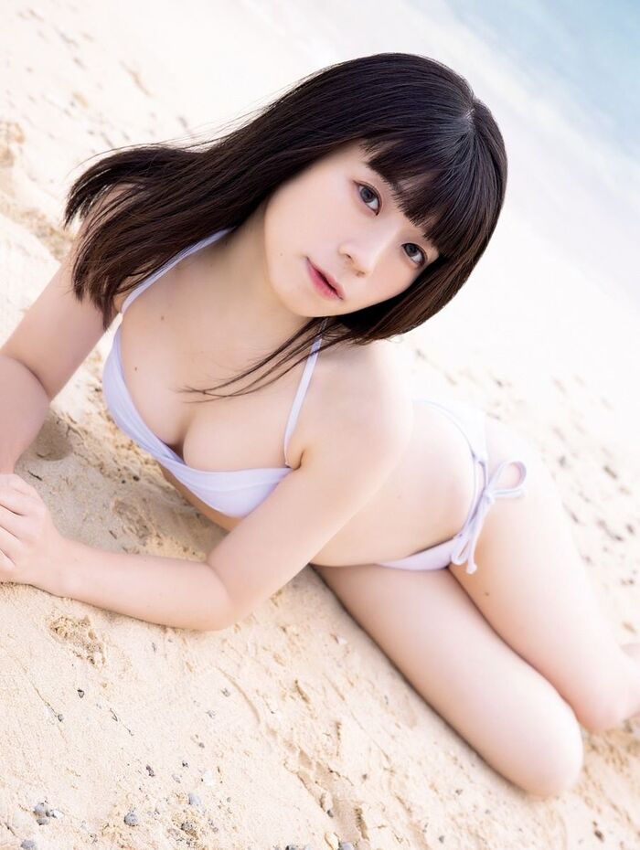 The first Miss SPA! Yamamoto Sugi, the swimsuit gravure image is too sexy ww The face is overwhelmingly cute, but the beauty who has not sold yet shows off the bewitching beauty in 'Shun Shooting Girl'! 11th image