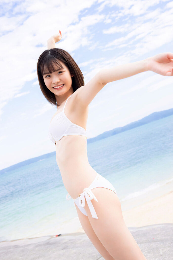 The first Miss SPA! Yamamoto Sugi, the swimsuit gravure image is too sexy ww The face is overwhelmingly cute, but the beauty who has not sold yet shows off the bewitching beauty in 'Shun Shooting Girl'! 14th image