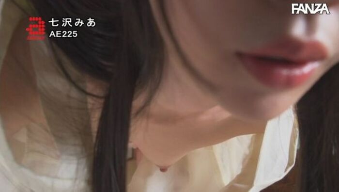 Bishōjo AV actress Mia Nanasawa shows a bewitching beauty different from the time of AV shooting ww in IV for the first time in a year 15th image