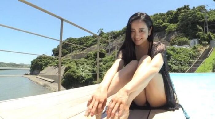 New Japan Tele Women's Announcer Mariko Seyama is showing a moderately thin and even more beautiful figure in IV for the first time in two years ww 11th image
