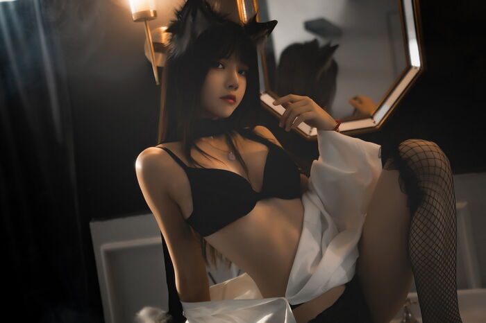 网络美女桜桃喵狼来了系列主题私房性感白T露黑色内衣秀完美身材诱惑写真115P 102th image