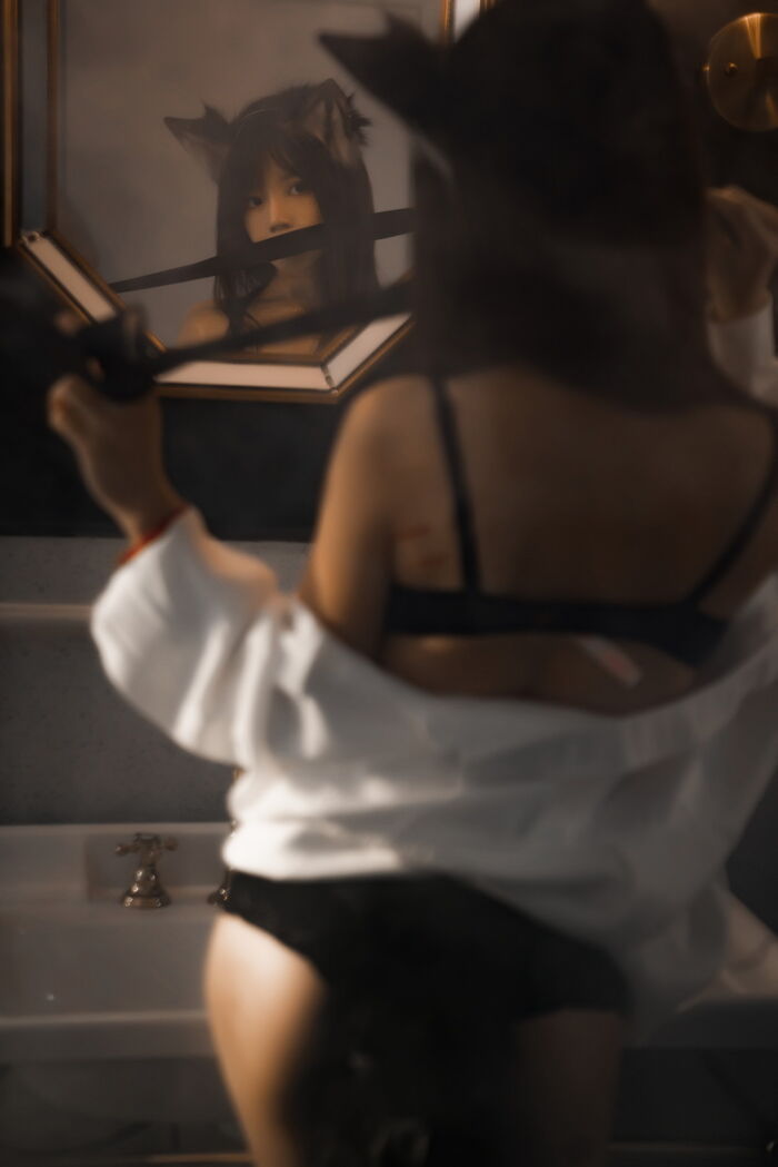 网络美女桜桃喵狼来了系列主题私房性感白T露黑色内衣秀完美身材诱惑写真115P 109th image