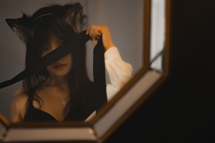 网络美女桜桃喵狼来了系列主题私房性感白T露黑色内衣秀完美身材诱惑写真115P 111th image