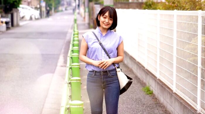 Nanami Ichikawa Married woman who forgets her family and cums continuously 21th image