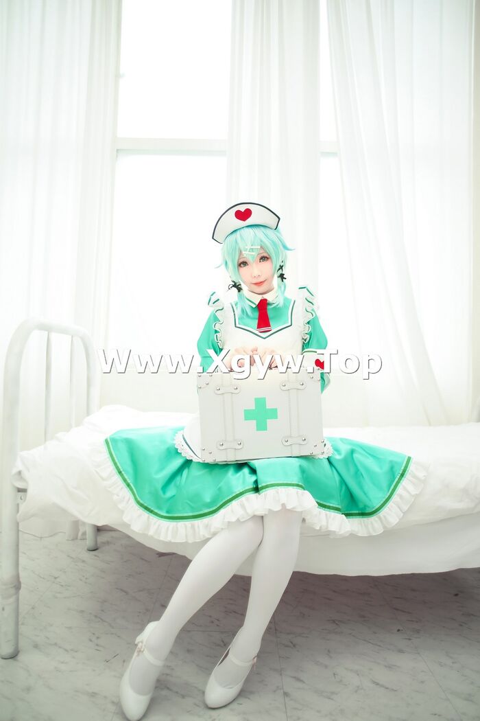 Coser妹子Ely_eee诗乃护士主题私房性感绿色护士装秀完美身材迷人诱惑写真32P 16th image