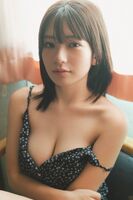 "Generation Z's strongest baby-faced beautiful breasts" Midori Nagatsuki, the image in the 2nd photo book is too sexy! G cup cleavage and navel show advance cut are released! 1st swimsuit cut summary available