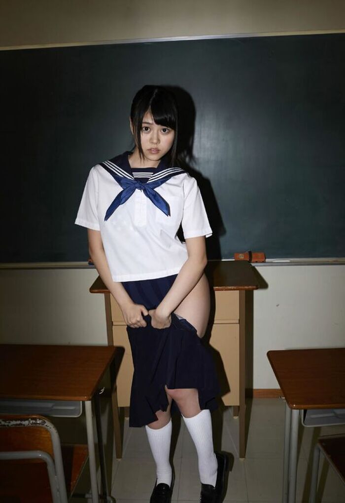 185 Shizaki Hinata erotic moving images! I Cup Colossal Gradle Hami Breast Egui Swimsuit Gravure and Undressing Gravure Summary 29th image