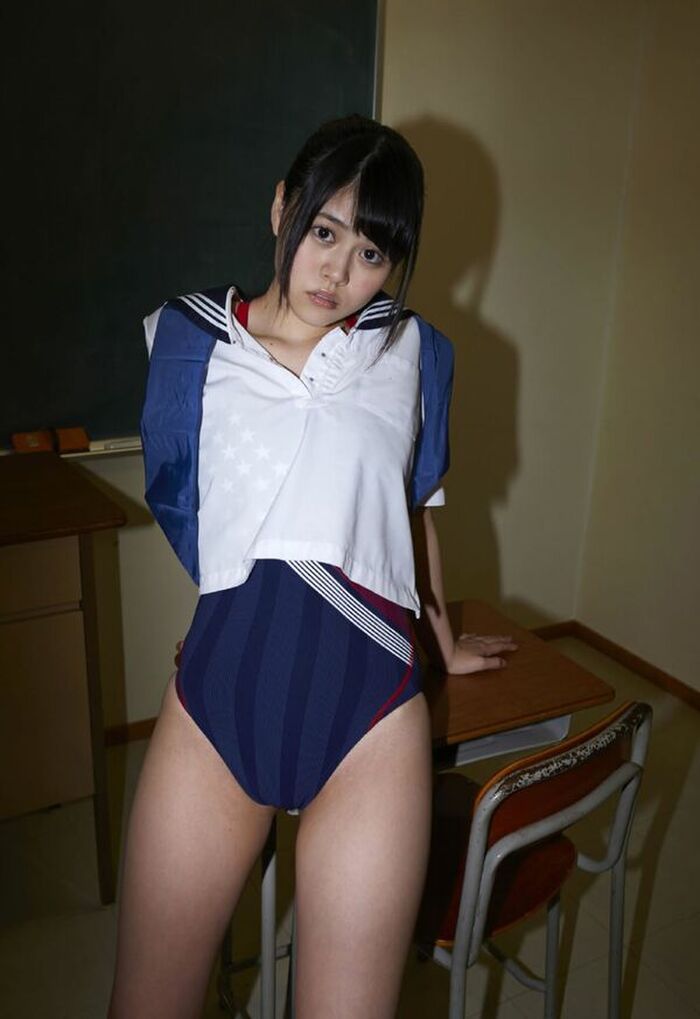 185 Shizaki Hinata erotic moving images! I Cup Colossal Gradle Hami Breast Egui Swimsuit Gravure and Undressing Gravure Summary 35th image