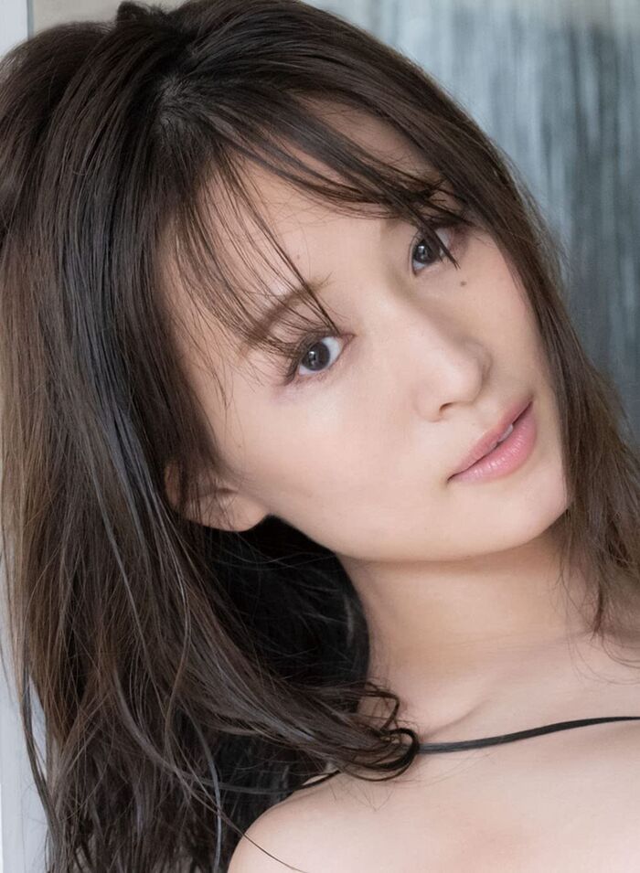 'National busty older sister' Fumika, the image of the naked calendar is too erotic! The cover is a G-cup finger bra, and the inside is semi-nude! 5th image
