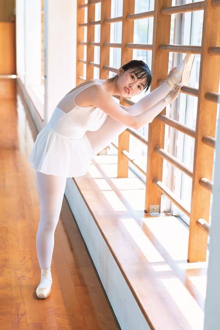 Pure actress Runa Toyoda charmed the best SEXY ever! !! FRIDAY's glossy lingerie gravure image is sexy for adults and fans are very excited! 15th image