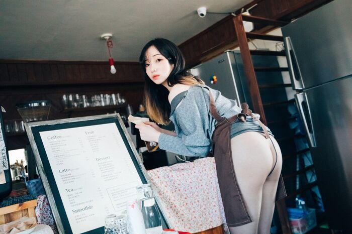 Loozy Bambi 밤비 - Cafe Alba Part 1 30th image