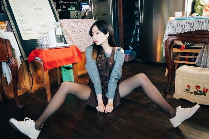 Loozy Bambi 밤비 - Cafe Alba Part 1 31th image
