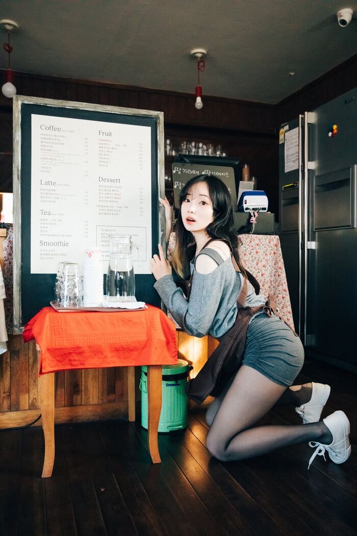 Loozy Bambi 밤비 - Cafe Alba Part 1 36th image