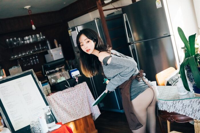 Loozy Bambi 밤비 - Cafe Alba Part 1 39th image