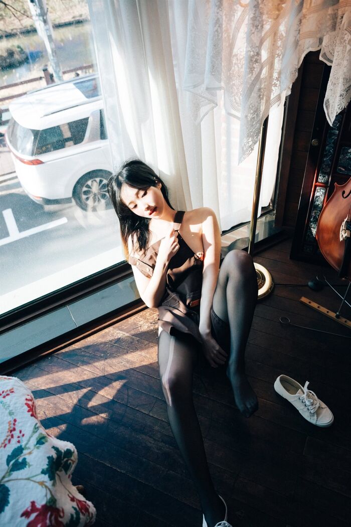 Loozy Bambi 밤비 - Cafe Alba Part 1 57th image