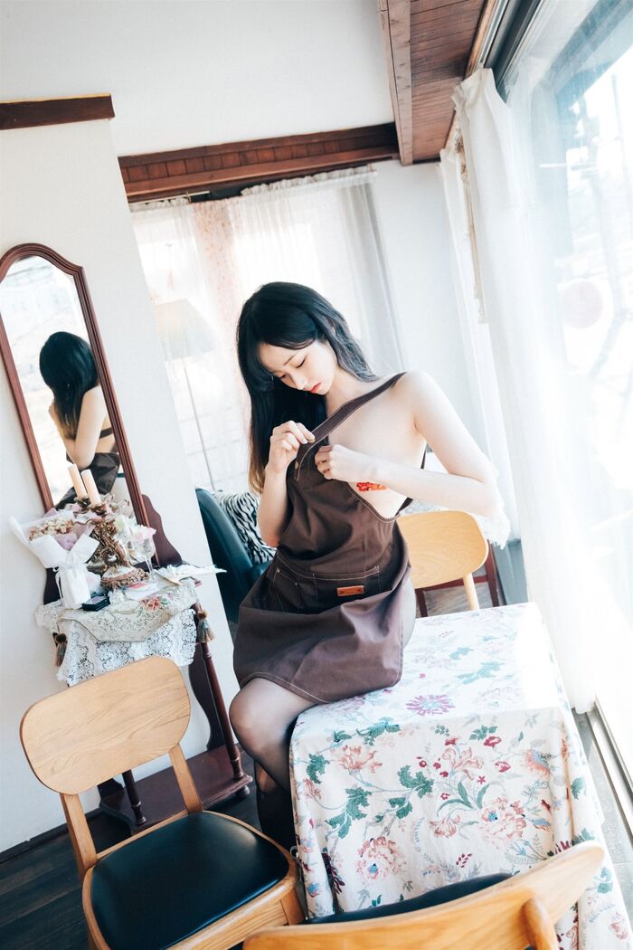 Loozy Bambi 밤비 - Cafe Alba Part 1 59th image