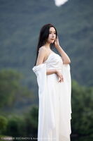 [XiaoYu画语界] Vol.884_ Goddess Wang 馨瑶yanni杭州旅拍户外白蕾丝内衣配白丝袜诱惑Photo 87P
