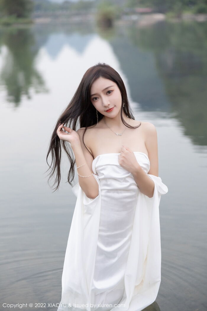[XiaoYu画语界] Vol.884_ Goddess Wang 馨瑶yanni杭州旅拍户外白蕾丝内衣配白丝袜诱惑Photo 87P 6th image