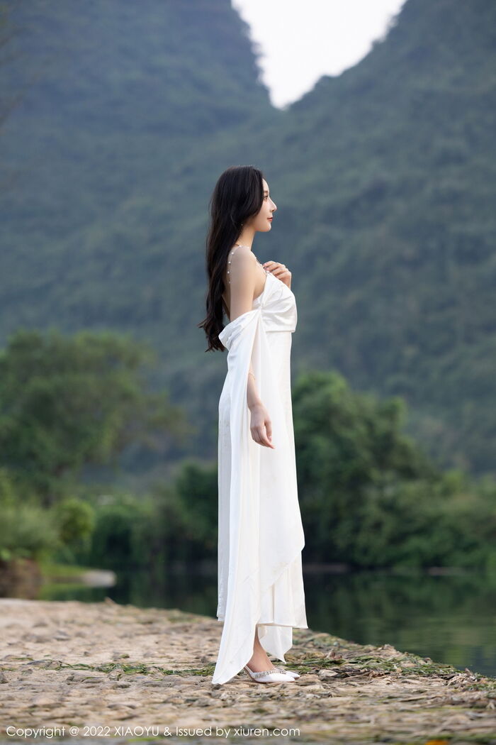 [XiaoYu画语界] Vol.884_ Goddess Wang 馨瑶yanni杭州旅拍户外白蕾丝内衣配白丝袜诱惑Photo 87P 9th image
