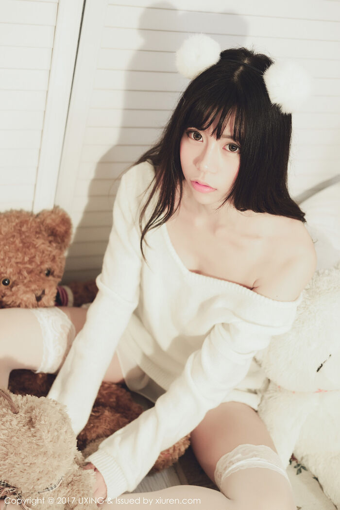 [UXING优星馆]Vol.048_嫩模Yo酱居家学生装+白色蕾丝袜清爽美萝莉性感写真32P 10th image