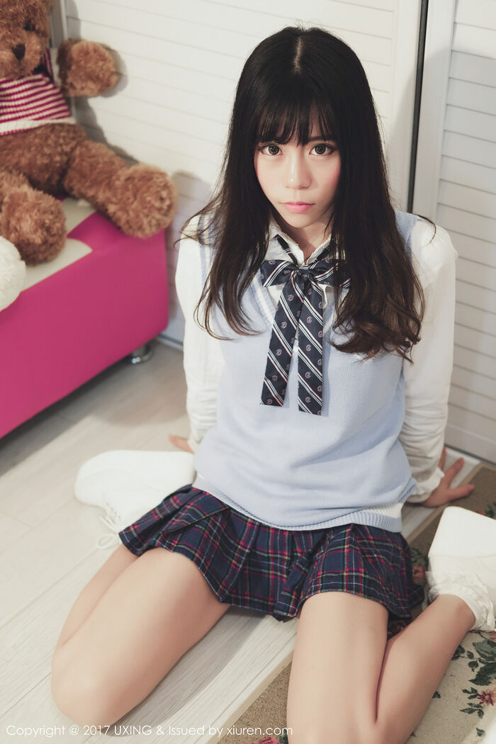 [UXING优星馆]Vol.048_嫩模Yo酱居家学生装+白色蕾丝袜清爽美萝莉性感写真32P 3th image