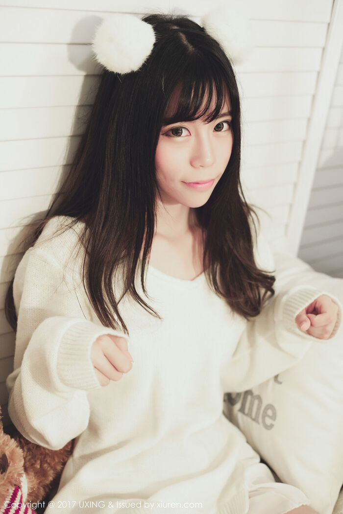 [UXING优星馆]Vol.048_嫩模Yo酱居家学生装+白色蕾丝袜清爽美萝莉性感写真32P 4th image