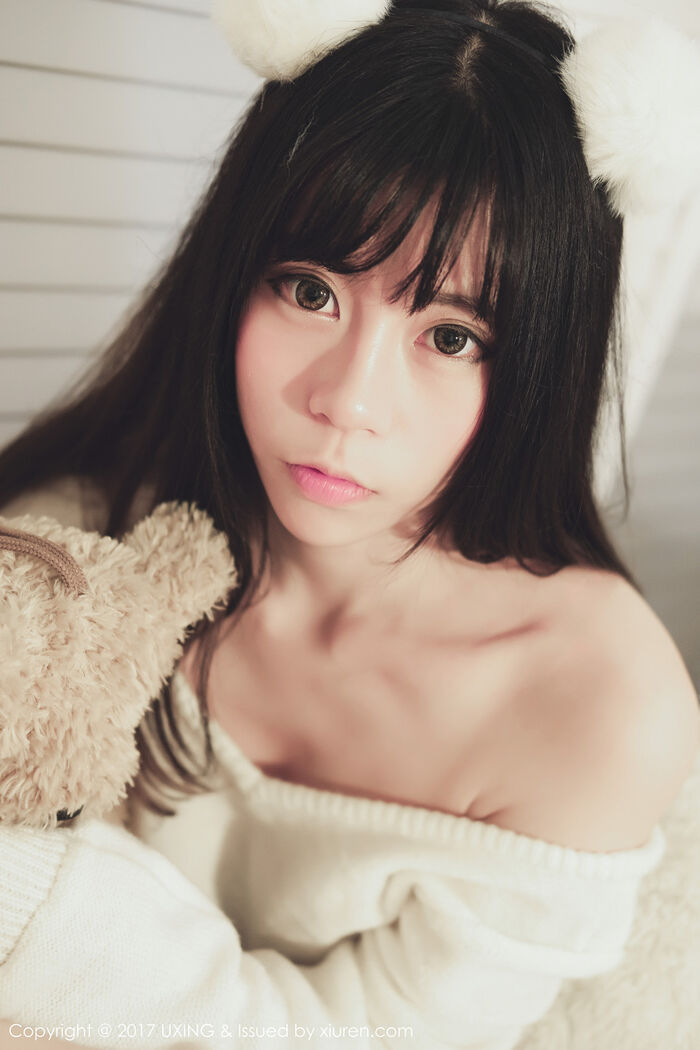 [UXING优星馆]Vol.048_嫩模Yo酱居家学生装+白色蕾丝袜清爽美萝莉性感写真32P 9th image