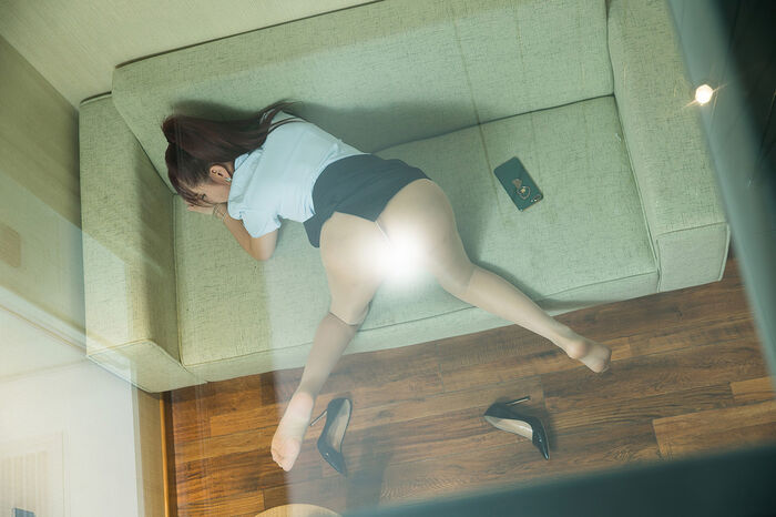 [Toutiao 头条Goddess] No.S048_嫩模玄子凤舞白沙主题私房黑裙下无内肉丝裤袜诱惑Photo 48P 44th image