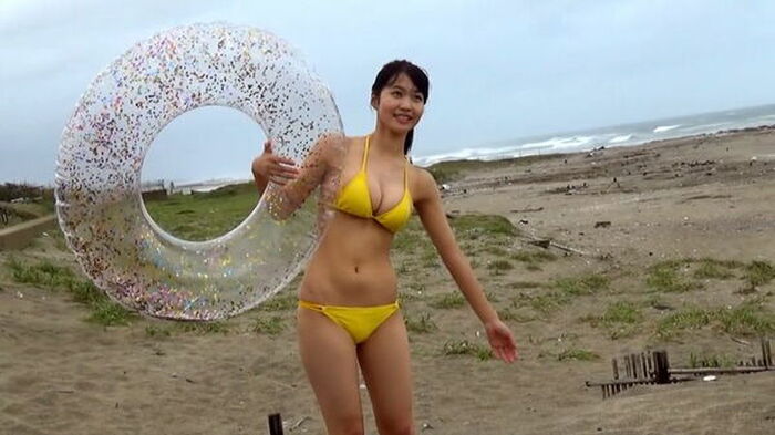 127 Minami Miyuka erotic moving images! G cup too big idol radical swimsuit gravure summary 63th image