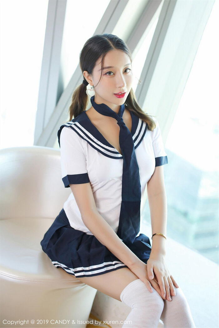 [Candy网红馆]Vol.073_嫩模筱慧私房清纯学生制服+黑色丁字裤秀翘臀诱惑写真46P 3th image