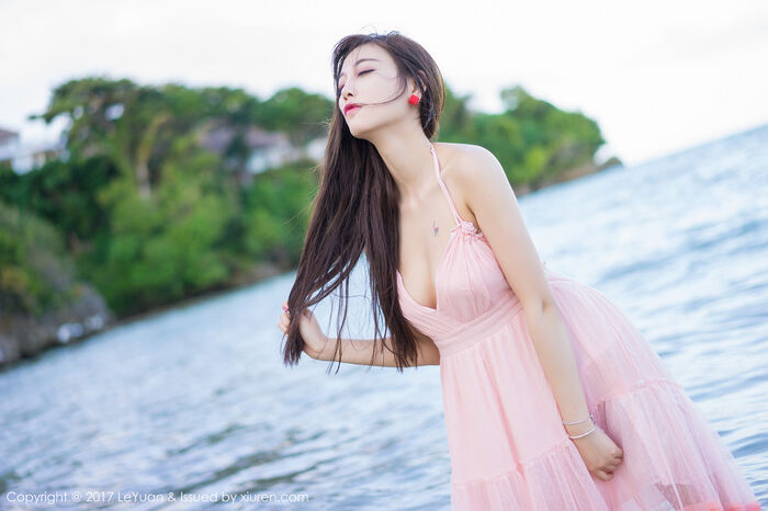 [LeYuan星乐园] Vol.035_ Goddess 杨晨晨sugar海边powder红露背吊带裙vacuum秀美milk诱惑Photo 54P 18th image