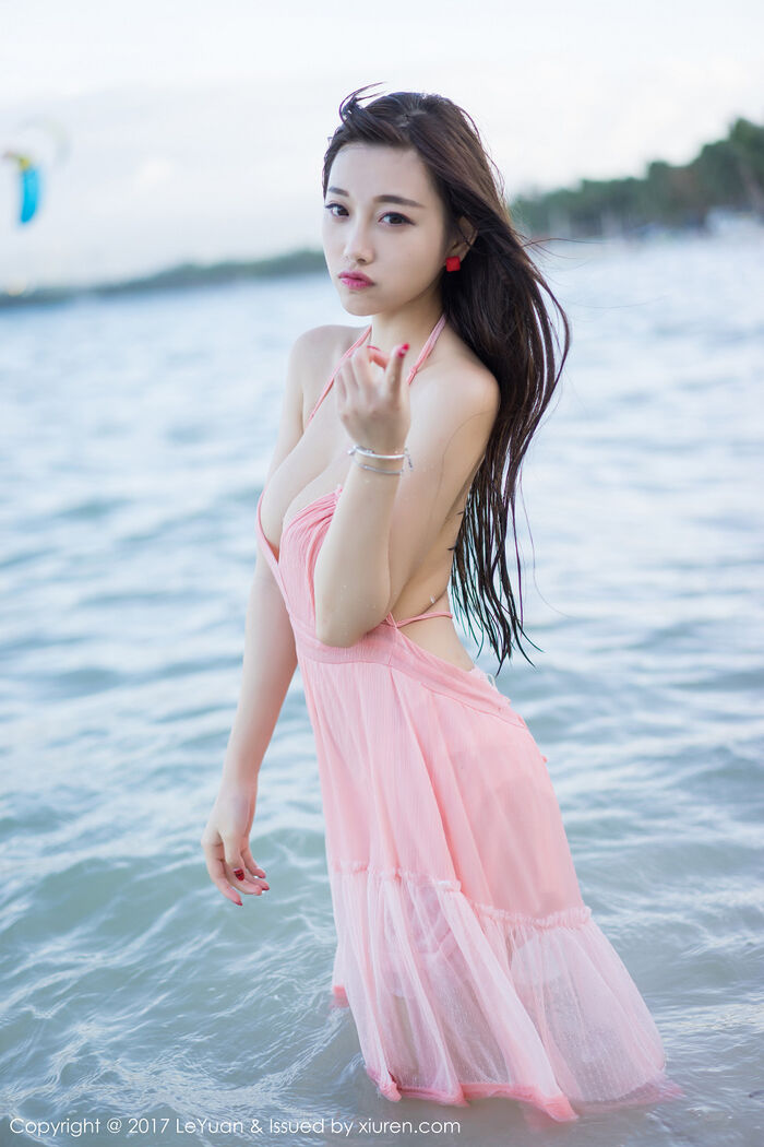 [LeYuan星乐园] Vol.035_ Goddess 杨晨晨sugar海边powder红露背吊带裙vacuum秀美milk诱惑Photo 54P 48th image