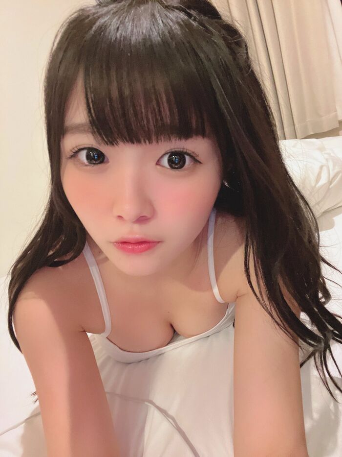 A beautiful girl idol with big breasts who is a gem, ww Tokimero Minatokawa who posts an image of a bath towel naked, annoys fans with too sexy photos! 6th image